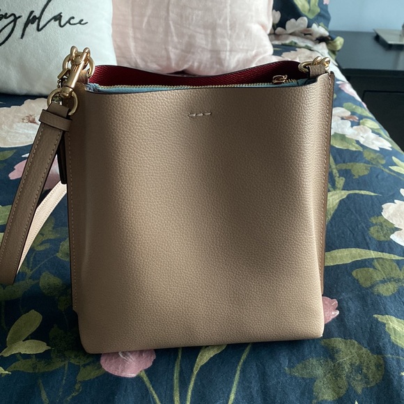 Coach Mollie Bucket Bag 22 - Picture 3 of 5